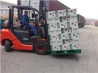 塑料托盘与液压叉车配合使用时，需注意不同结构的塑料托盘与叉车使用情况不同